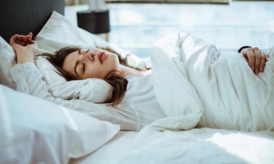 Chiêm bao nằm mơ thấy bản thân quan hệ tình dục ở công sở